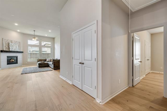 Building Photo - 5513 Deer Run Dr