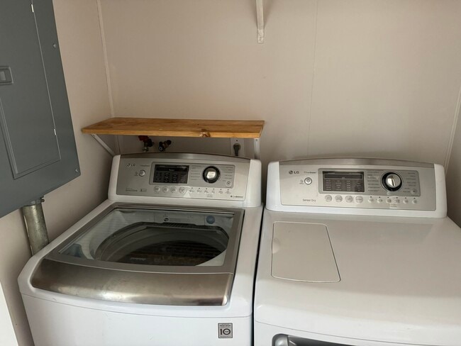 Building Photo - 57547 Gibson St