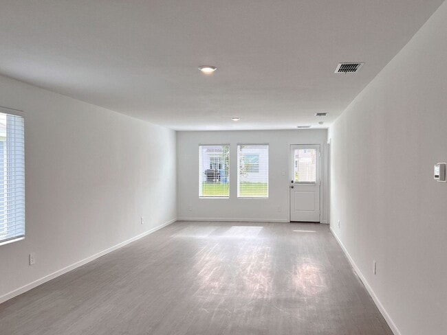 Building Photo - 3443 Rover Rd