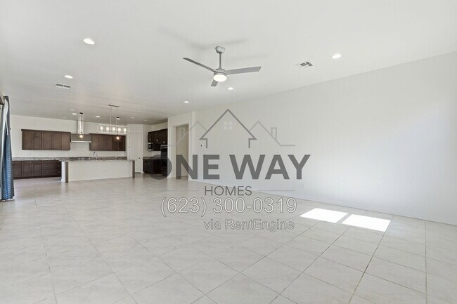Building Photo - 9960 E Seismic Ave
