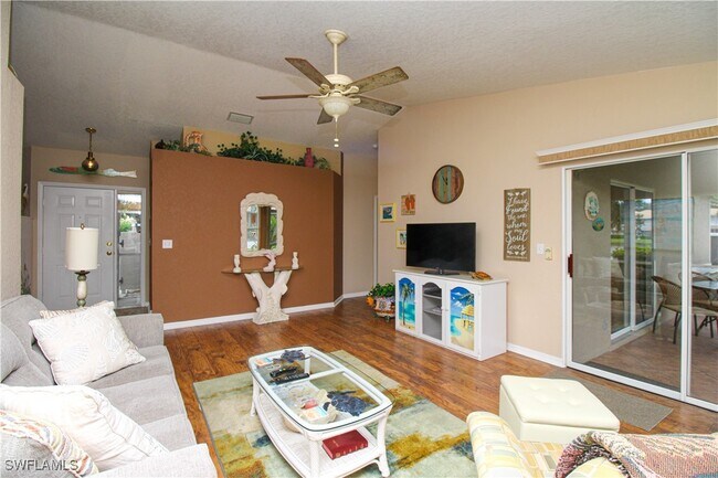 Building Photo - 306 Emerald Bay Cir