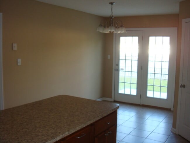 Building Photo - 496 Bryson Cir