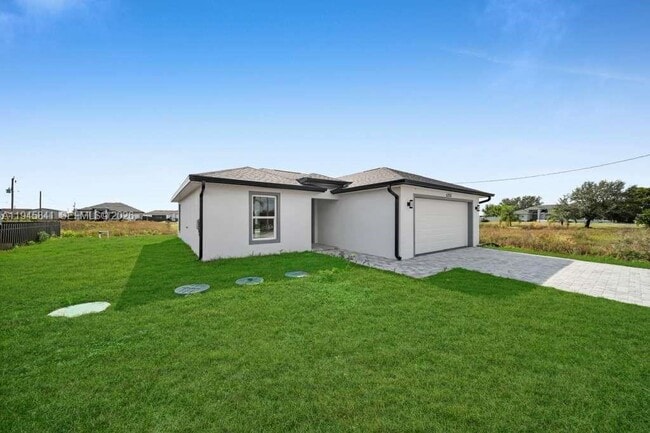 Building Photo - 3210 10th St SW