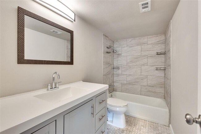 Building Photo - 8511 Fathom Cir