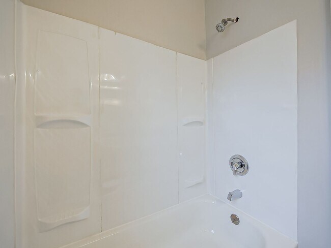 Building Photo - SECTION 8 ACCEPTED! Fresh Start in the Heart of Hazel Park – 3 Bedroom Charmer on Powell Ave