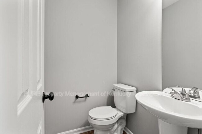 Building Photo - 833 Palomino Ln