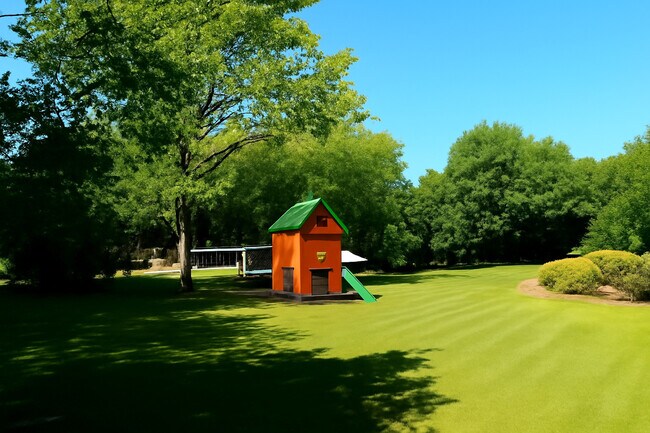 Building Photo - 44 Kingston Dr