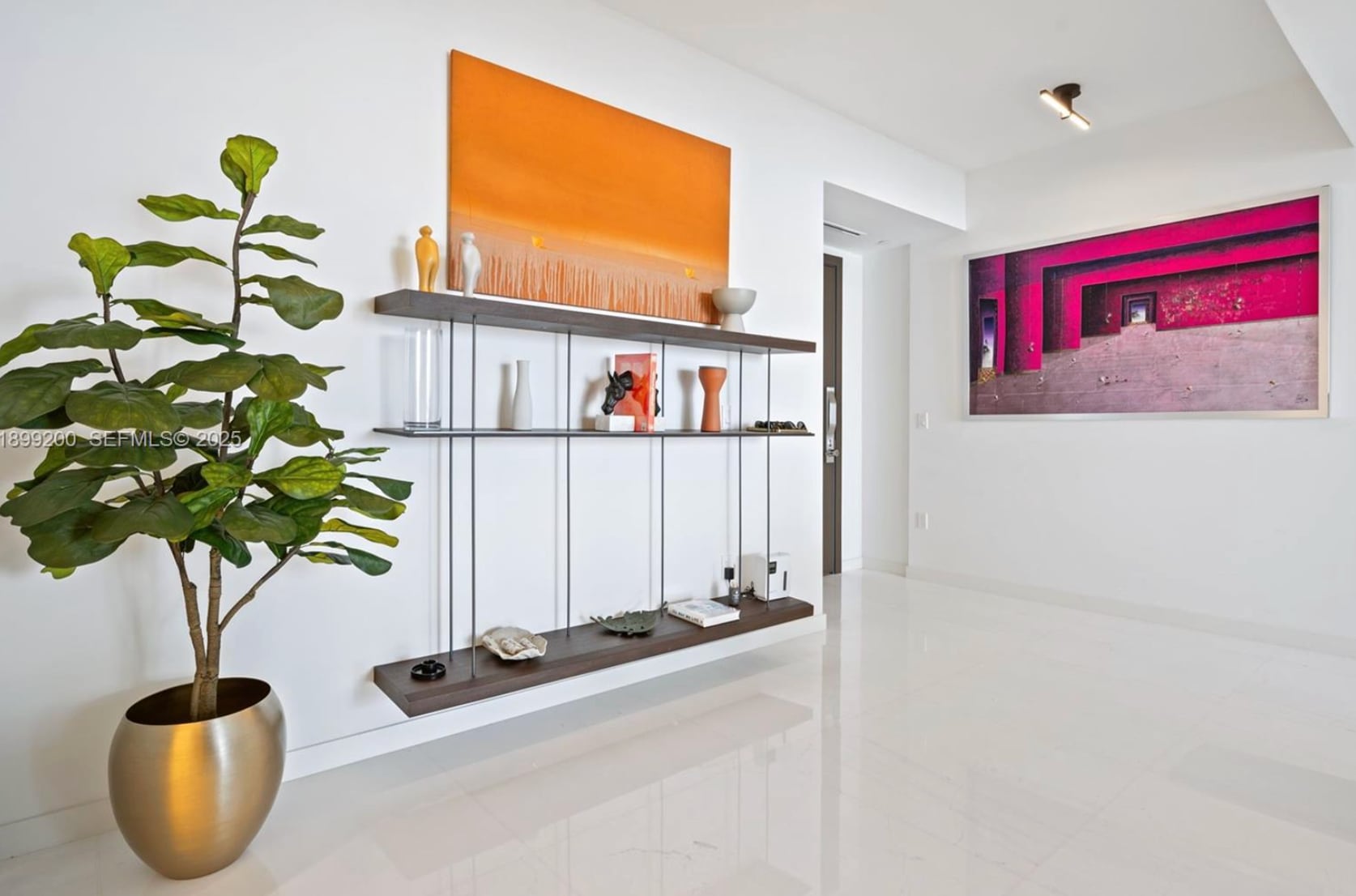 Building Photo - 300 Biscayne Boulevard Way