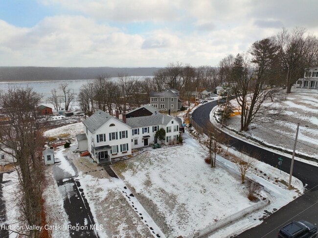 Building Photo - 34 Ely St