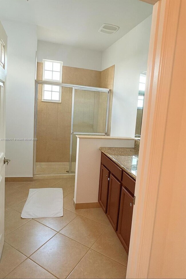 Building Photo - 1130 SW 147th Ave