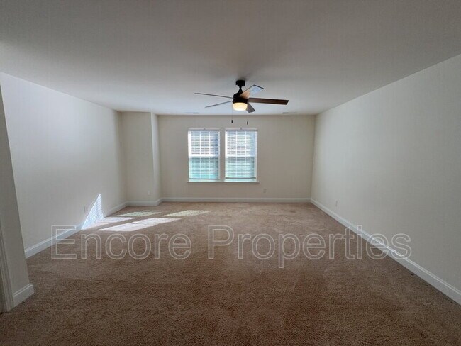 Building Photo - 241 Mill Bend Dr