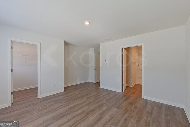 Building Photo - 337 Ironwood Ct