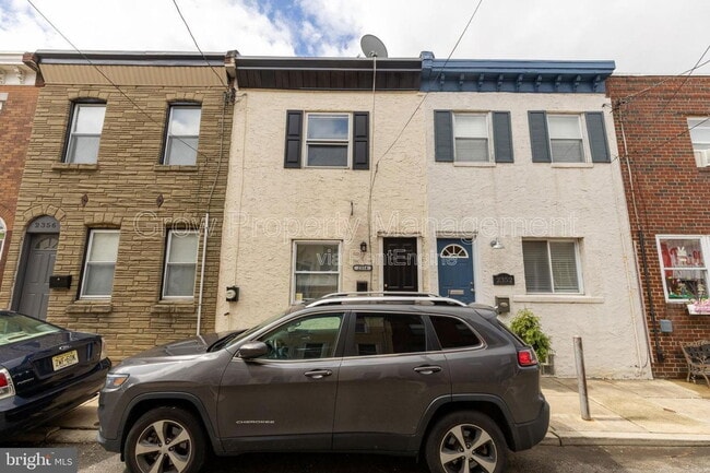 Building Photo - 2354 E Harold St