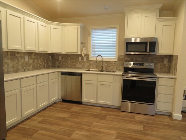 Building Photo - 2712 Bering St