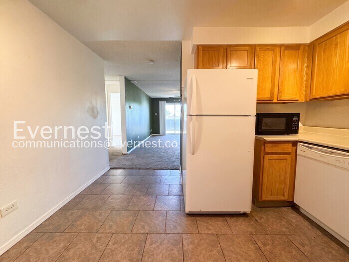 Building Photo - 3047 W 47th Ave