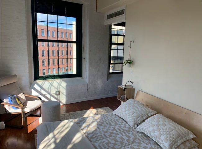 Building Photo - 150 Chestnut St