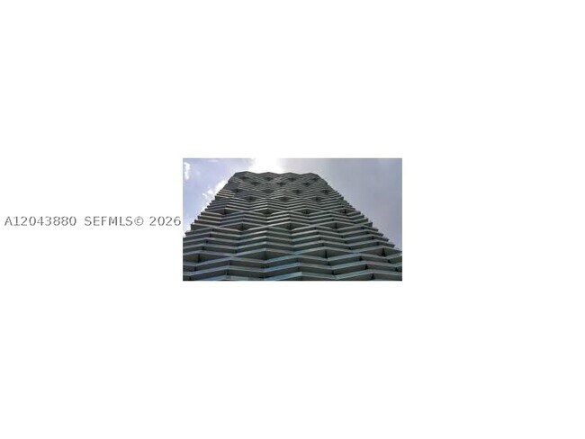 Building Photo - 460 NE 28th St
