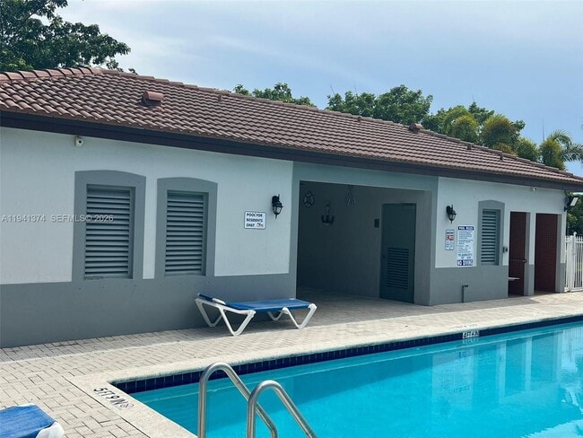 Building Photo - 16462 SW 48th Terrace