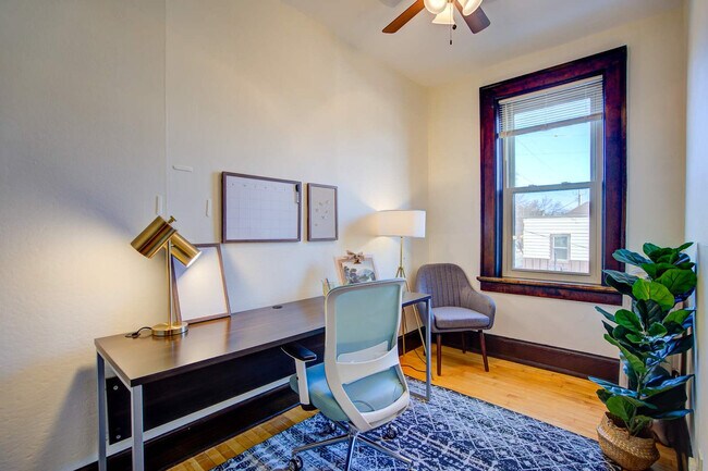 Building Photo - 1253 Williamson St