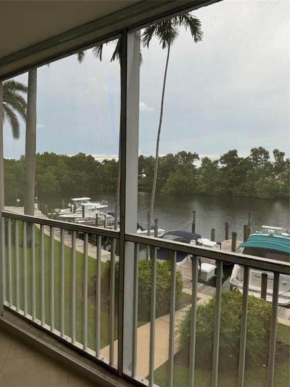 Building Photo - 1301 E Hillsboro Blvd