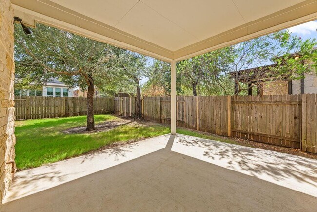 Building Photo - 5209 Mandevilla Dr