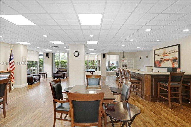 Building Photo - 3530 Mystic Pointe Dr