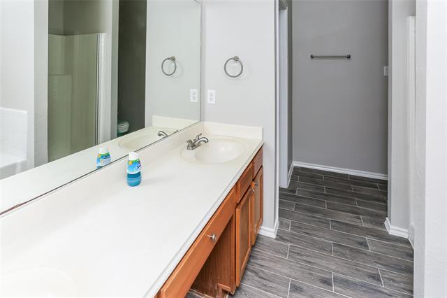 Building Photo - 3353 Stoneway Dr
