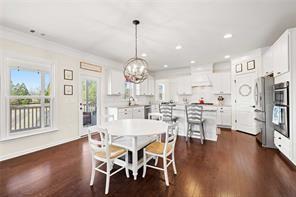 Building Photo - 496 Spring View Dr