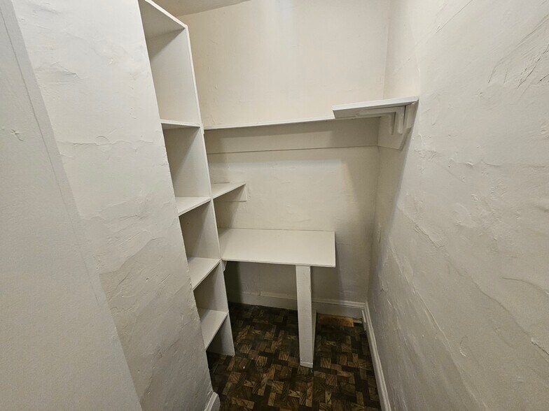 Building Photo - 63 Euston Rd