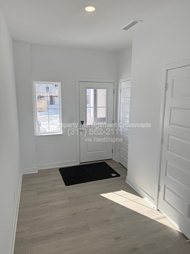 Building Photo - 6388 Tutelo Dr