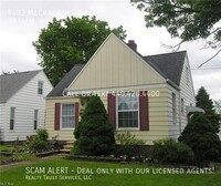 Building Photo - Charming 3-Bedroom Cape Cod with Sunroom