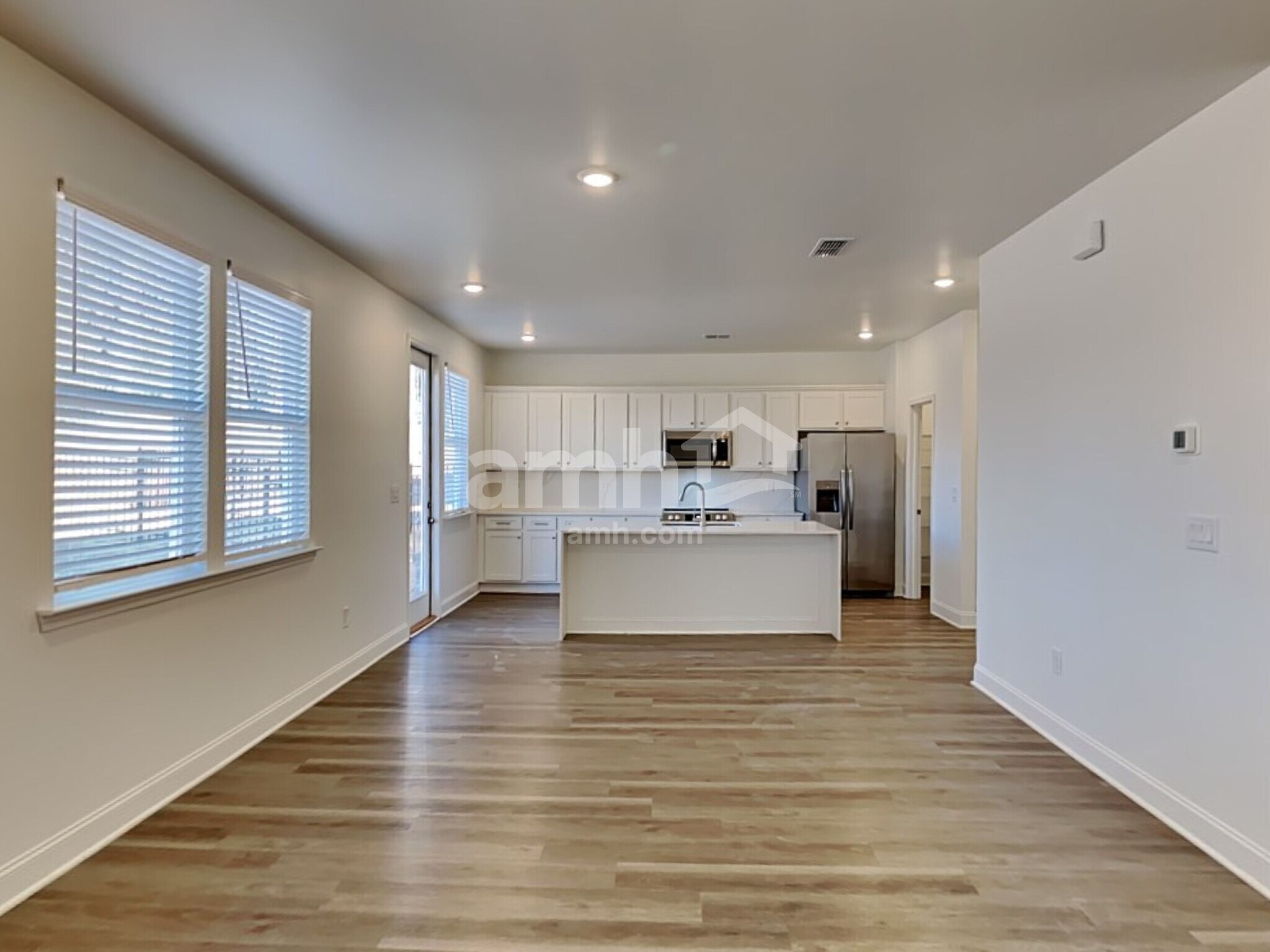 Building Photo - 1448 Aquamarine Dr