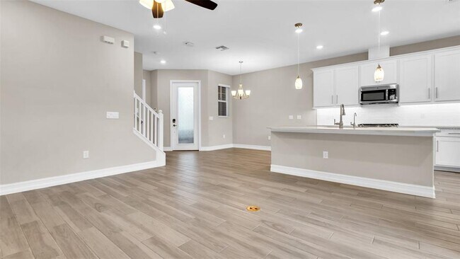 Building Photo - 4653 Ancona Way