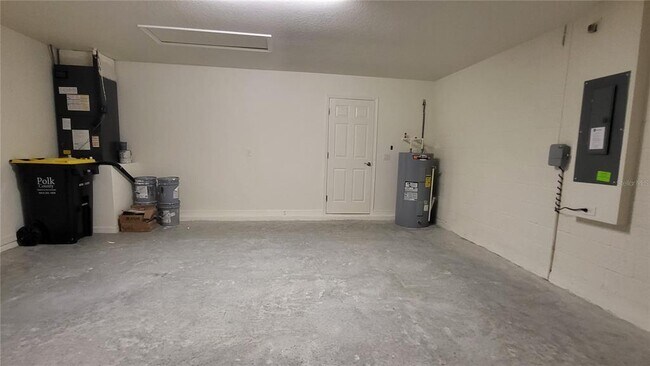 Building Photo - 6501 Polly Ln