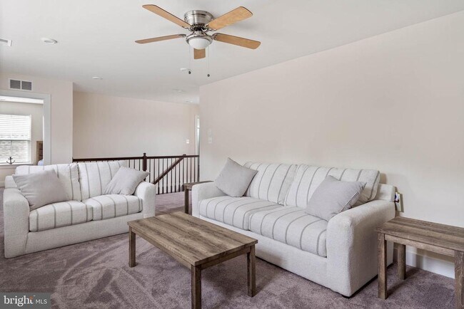 Building Photo - 36081 Windsor Park Dr