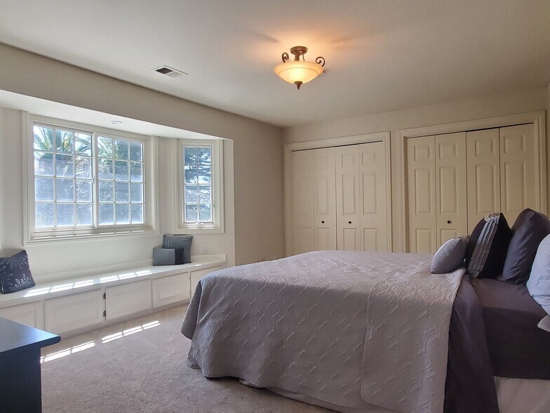 Building Photo - 1610 Chris Ln