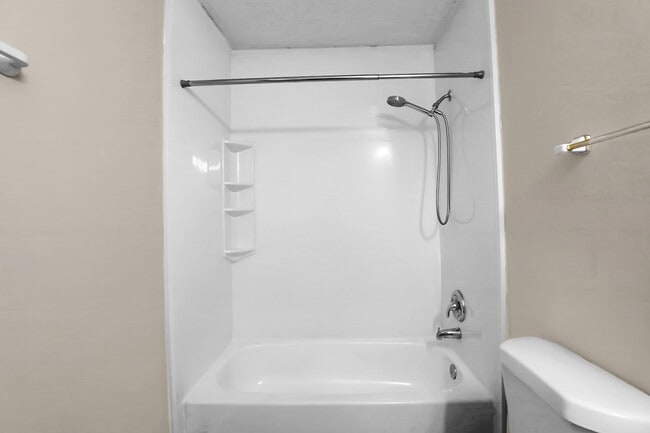 Building Photo - 1229 Creek Forest Ct NW