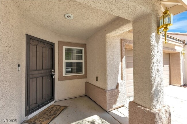 Building Photo - 7820 Milkweed Ct