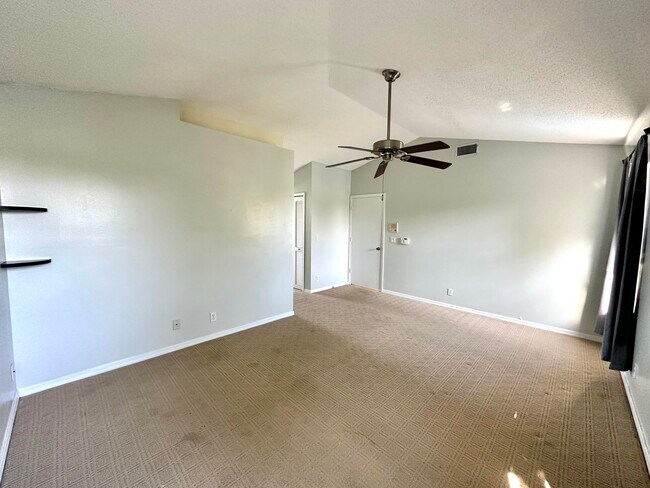 Building Photo - 2698 Linkside Dr