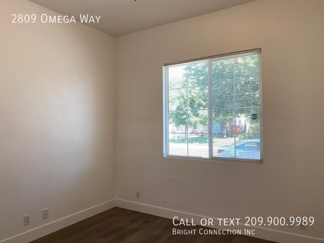 Building Photo - 2809 Omega Way