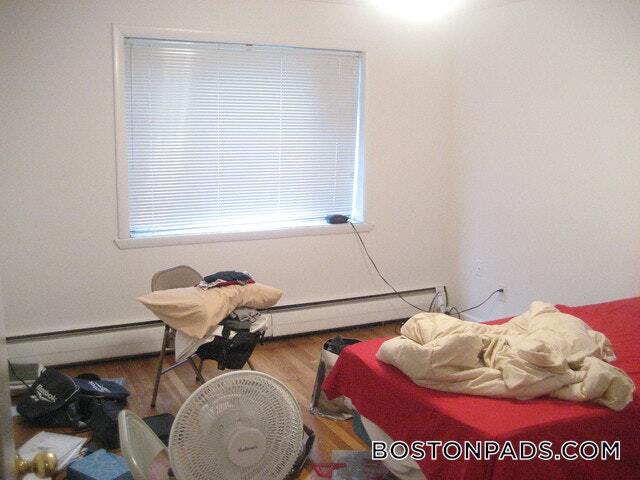 Building Photo - 50 Evergreen St