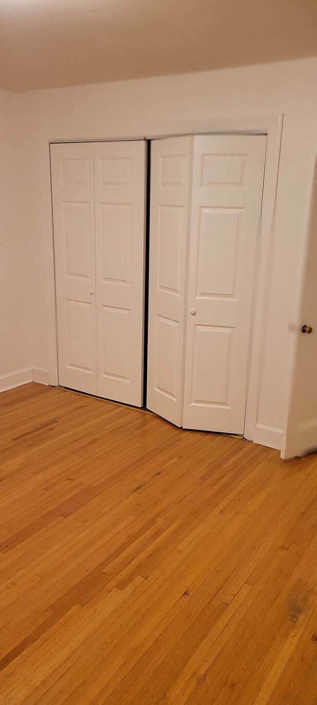 Building Photo - 3103 Wingate Ave