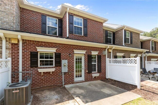 Building Photo - 5612 Moresby Ct