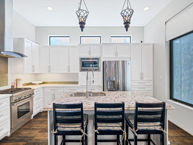 Building Photo - 1520 Malone St