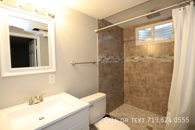 Building Photo - 2841 Jon St