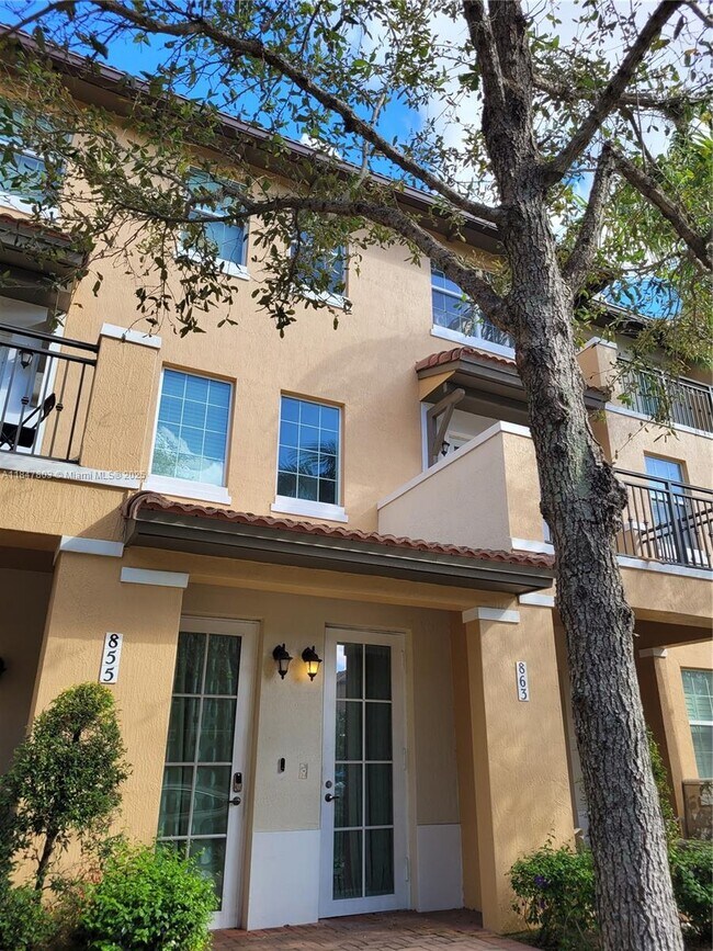 Building Photo - 863 SW 147th Ave