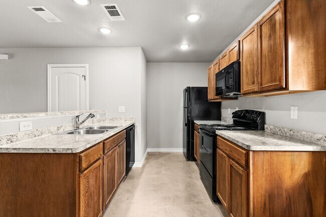 Building Photo - 304 Blair St