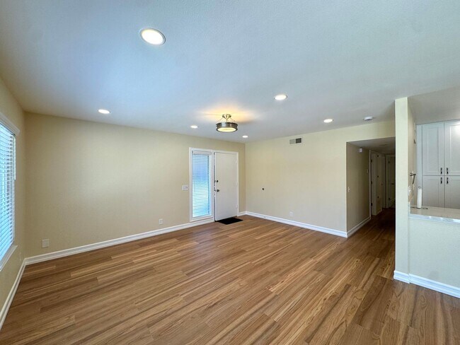 Building Photo - Beautifully Updated 3 Bedroom, 2 Bath with Private Yard