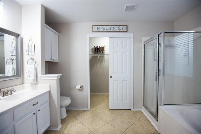 Building Photo - 1007 Whitley Dr