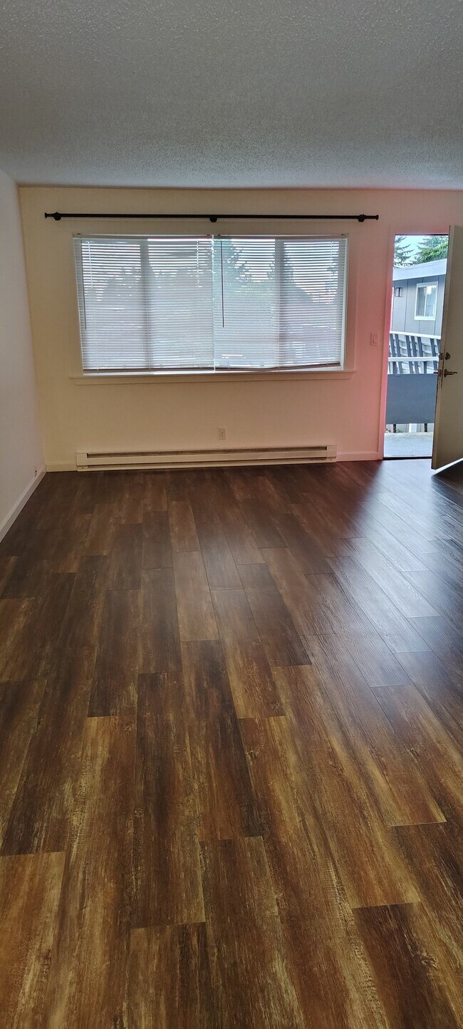 Building Photo - 130 SW 184th St